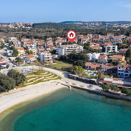 Apartman Damjan Pjescana Uvala Esterno foto