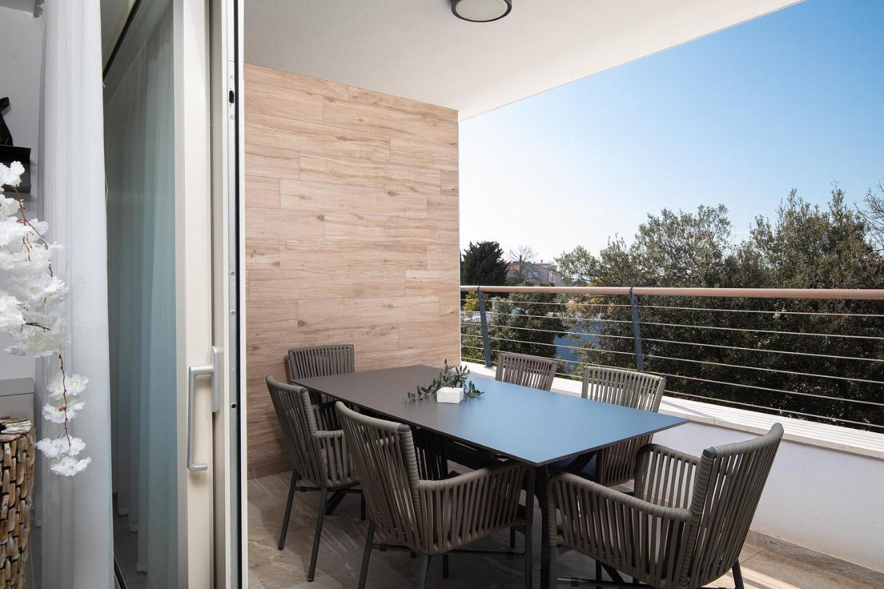 Apartman Damjan Pjescana Uvala Esterno foto